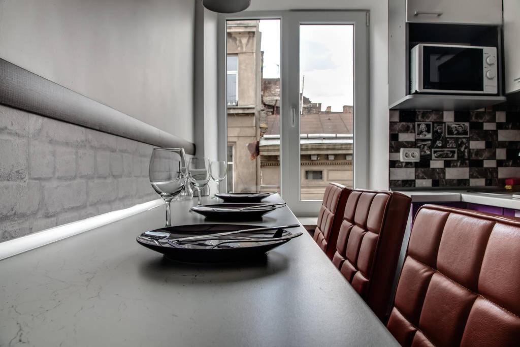 Romantic Apartments - Центр Львова , З Видом На Місто Exterior photo